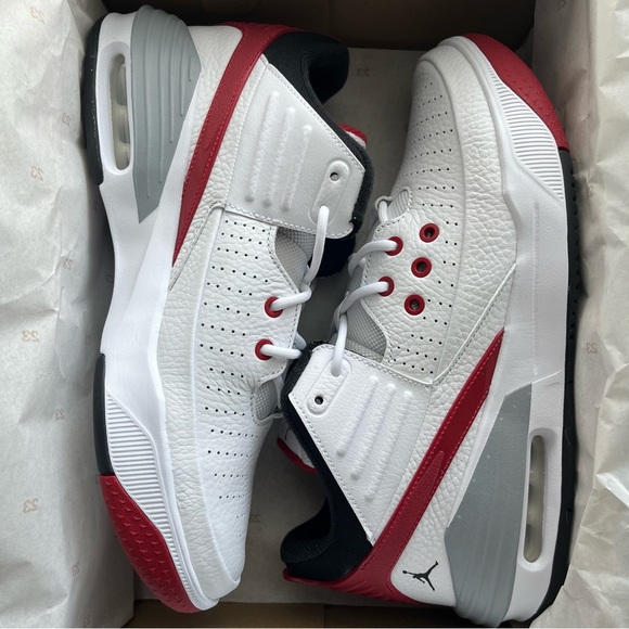 JORDAN Max Aura 5 White/Black Varsity Red Men’s SIZE 10 NIB - Picture 2 of 7